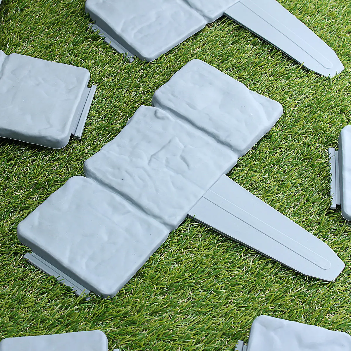 20Pcs Garden Fence Edging Cobbled Stone Effect Plastic Lawn Edging Plant Border Decorations — view 12