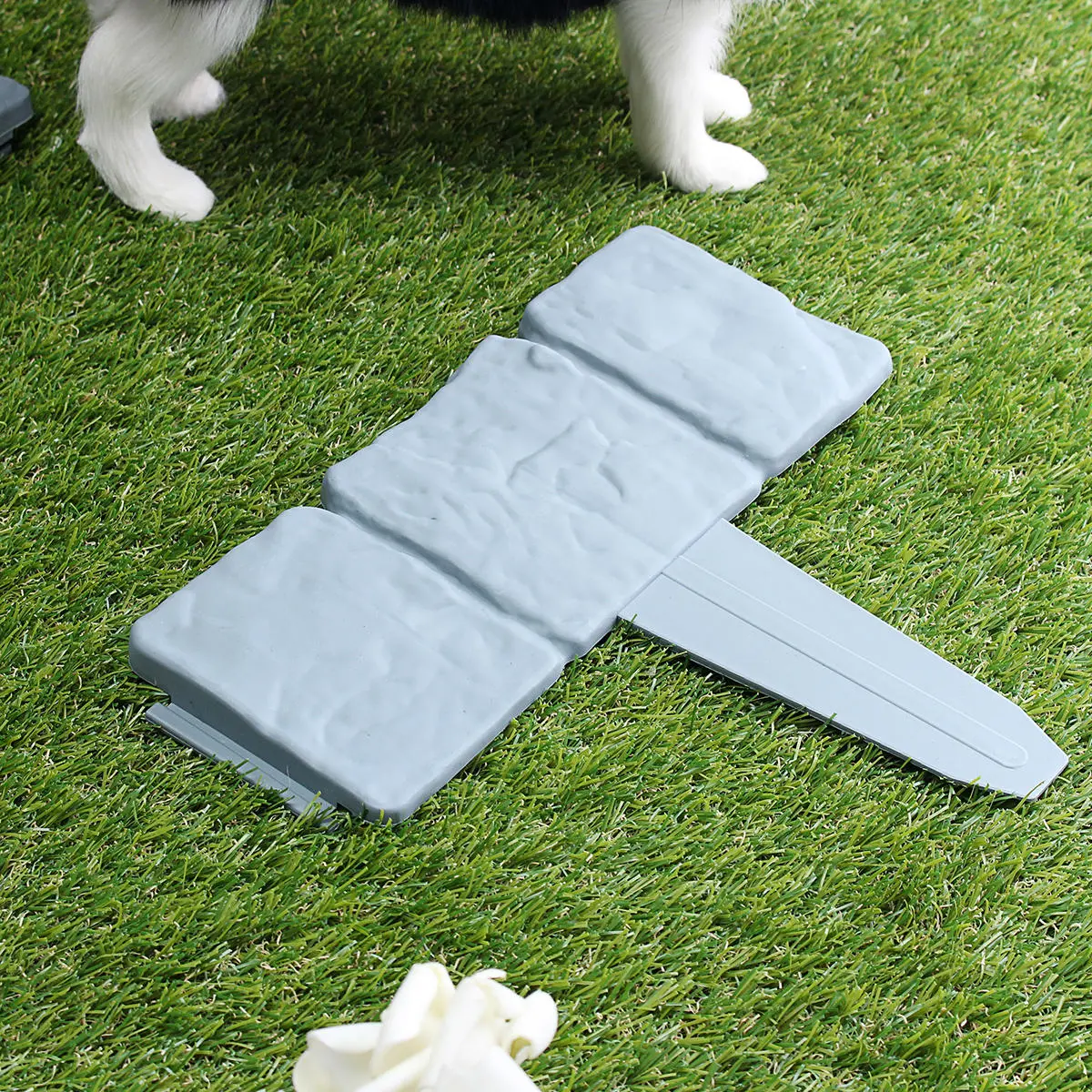 20Pcs Garden Fence Edging Cobbled Stone Effect Plastic Lawn Edging Plant Border Decorations — view 5