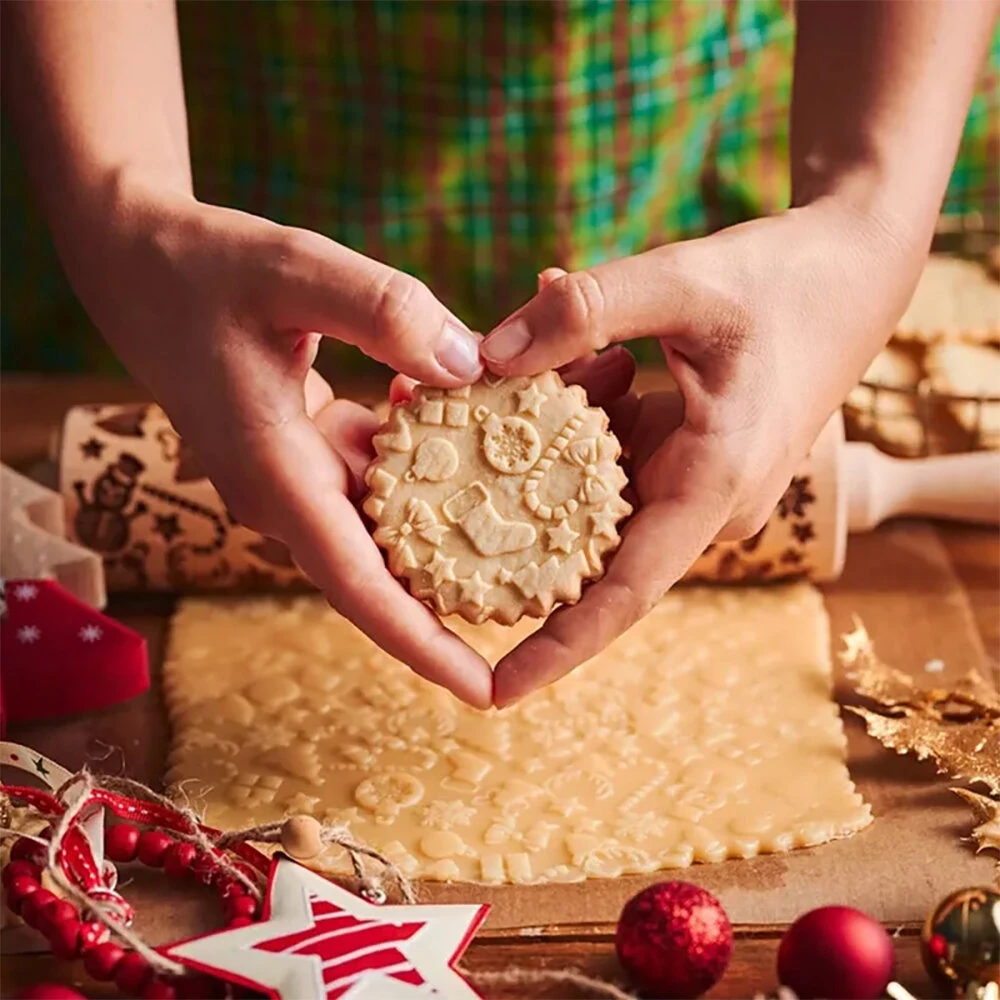 35x4.5cm Wooden Embossed Rolling Pin Biscuit Roller Christmas Baking Biscuit Cake Wooden for Pasta Cookie Dough Pastries Bakery Items Pizza — view 5