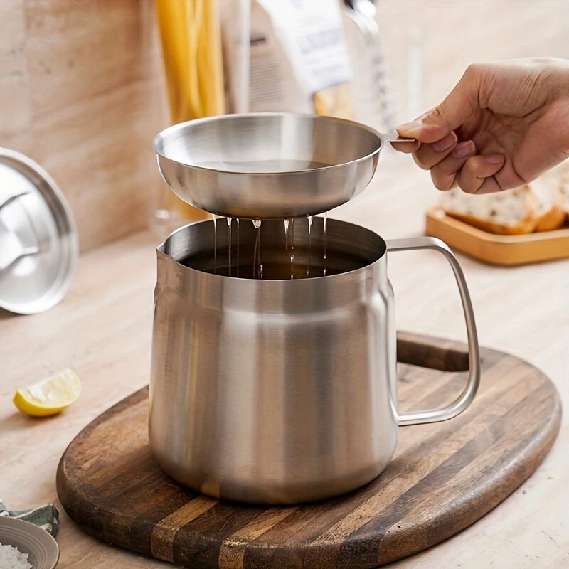IPRee 2L Stainless Steel Oil Filter Pot 304 Food Grade Frying Pouring Container with Fine Mesh Filter Stove Safe Kitchen Cooking Utensil — view 7