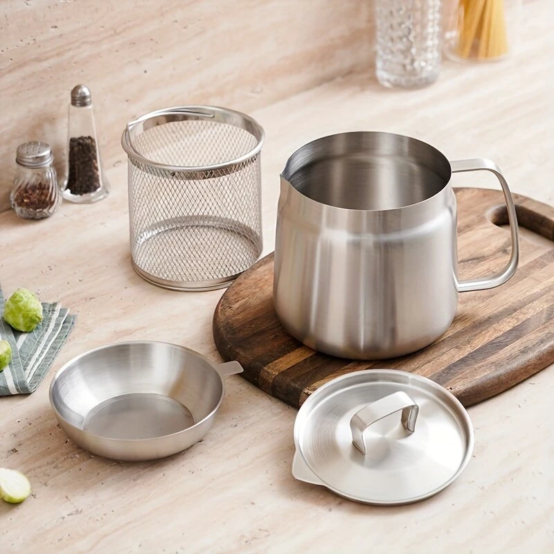 IPRee 2L Stainless Steel Oil Filter Pot 304 Food Grade Frying Pouring Container with Fine Mesh Filter Stove Safe Kitchen Cooking Utensil — view 9