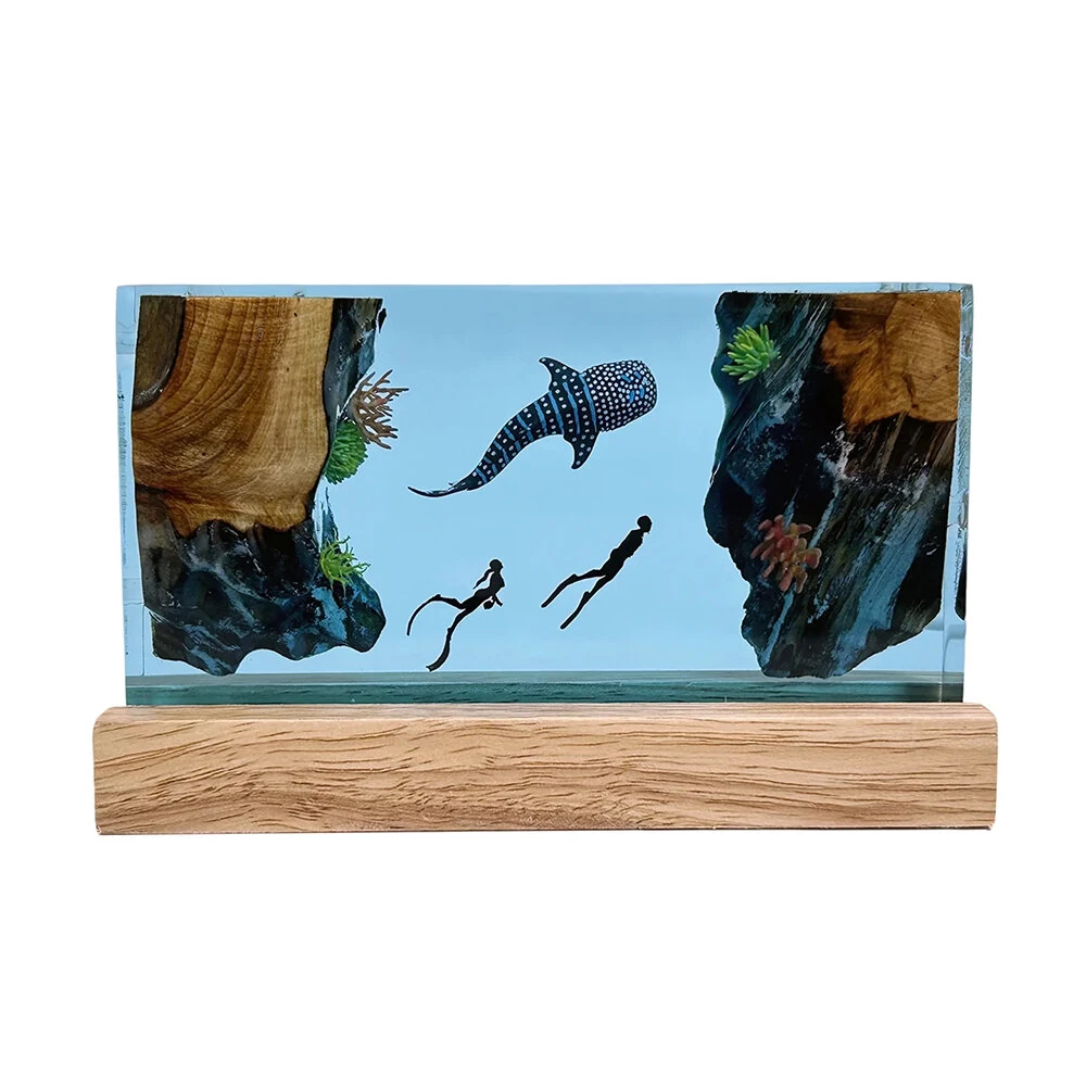NIKOLATOY The Underwater World Creative Resin Night Light Wooden Base Desktop Ornament — view 11