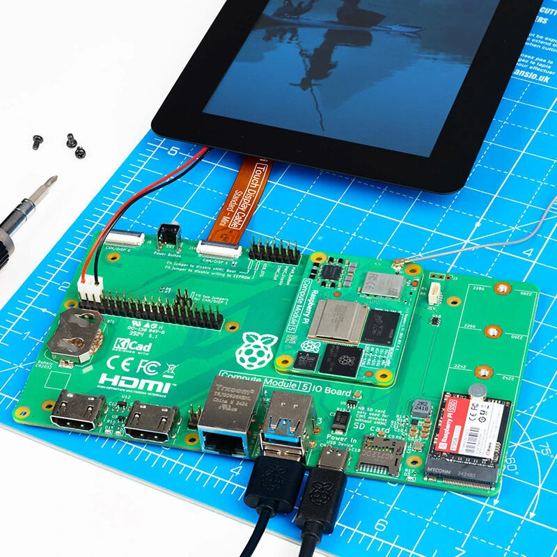 Raspberry Pi Compute Module 5 IO Expansion Board CM5IO M.2M Key PCIe Socket with Rich Interfaces — view 4