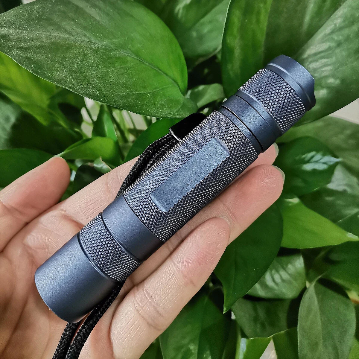 SEEKNITE ST02 SST20 1200lm 4000K 18650 Tactical Flashlight S2+/S2 Temperature Protection Management LED Mini Torch — view 6