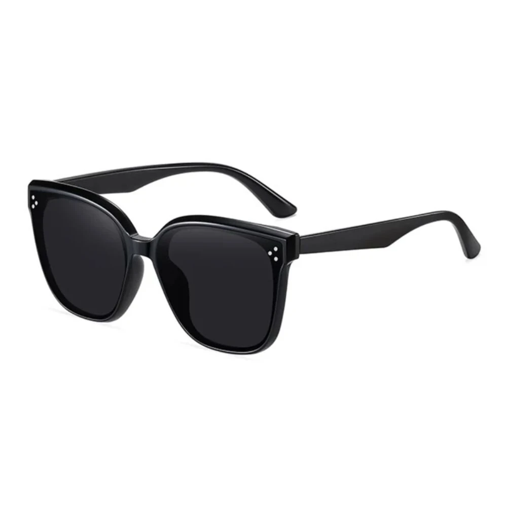 Stylish Oversized Black Sunglasses Lightweight PC Frame UV Protection Anti Glare Function for Chic Daily Wear Travel — view 9