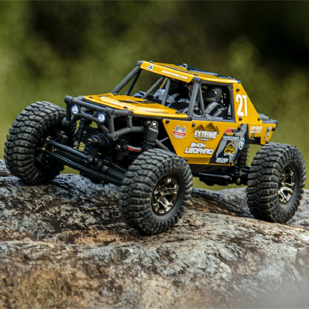 UDIRC UCX2405 UCX2405 PRO RTR 1/24 2.4G 4WD RC Car Rock Crawler Off-Road Climbing Cage Trail Truck Snow Leopard LED Light Full Proportional Vehicles Models Oil Filled Shocks Toys — view 10