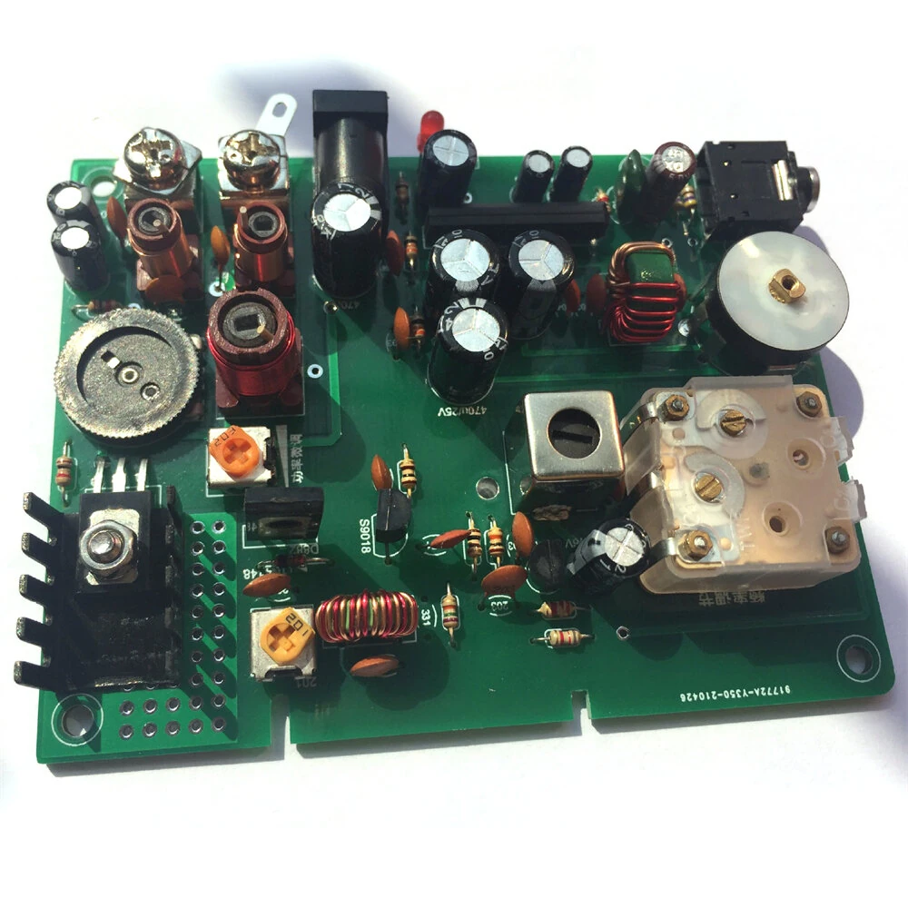 Wireless Medium Wave Transmitter DC 9V Audio Input Antenna Radio Signal Generator Compatible with CD Computer Smartphone — view 2