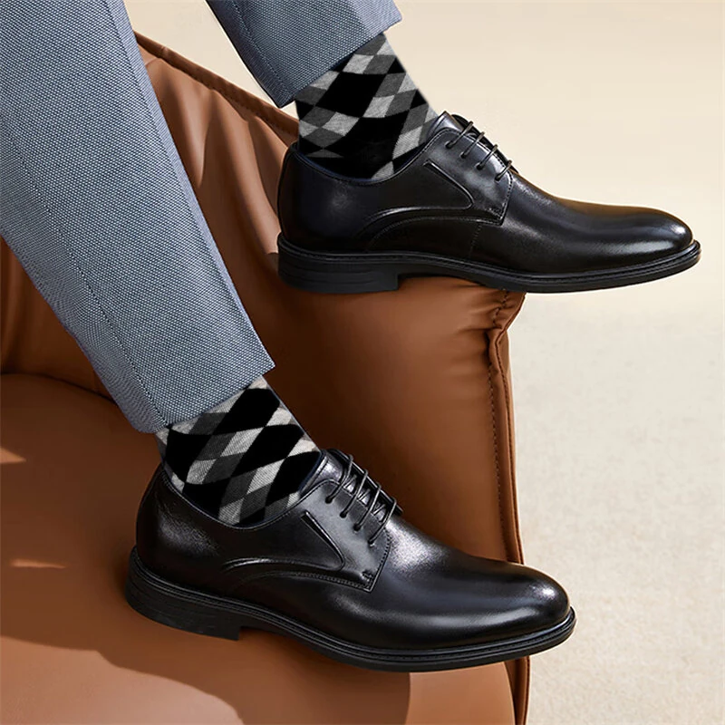 YUEDGE 5 Pairs Of Men's Trendy Checkered Pattern Mid Calf Crew Socks, Breathable Cotton Blend Comfy Casual Sports Socks For Outdoor Fitness Basketball Running — view 7